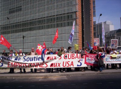 Solidaritätskundgebung für Kuba zum Protest gegen die EU-Resolution vom 11. März 2010