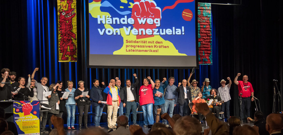 Veranstaltung Hände weg von Venezuela in der Berliner Urania
